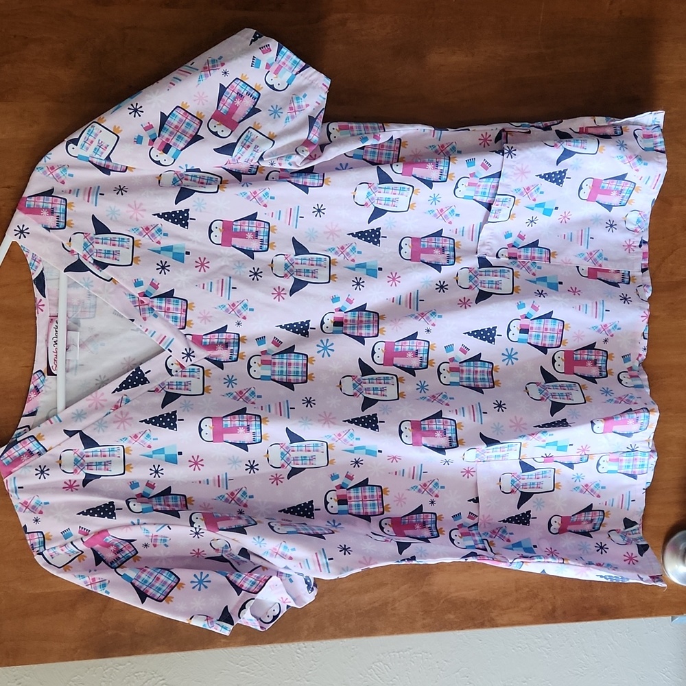 Scrub top